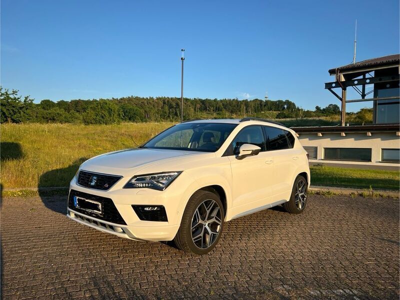 Weiß Gebraucht 2017 Seat Ateca 4Drive SUV | 24.000 € (Fairer Preis) - Bild 1/4