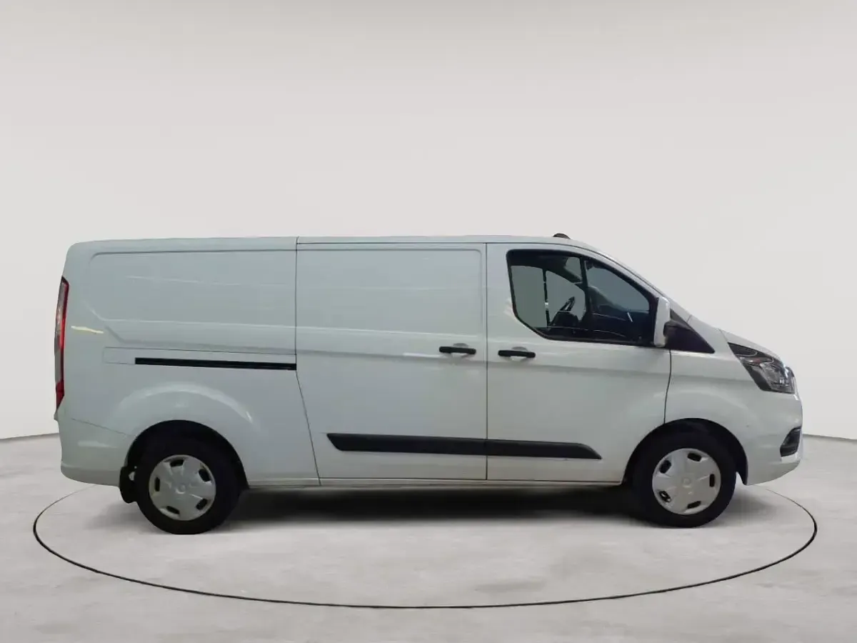 Gebraucht Ford Transit Custom Trend 131 PS (96 kW) 2022 Frostweiß Pickup