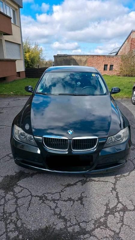 Gebraucht BMW 320 170 PS (125 kW) 2007 Schwarz Kombi