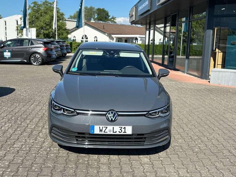 Gebraucht VW Golf VIII Style 190 PS (139 kW) 2022 Delfingrau metallic Kleinwagen