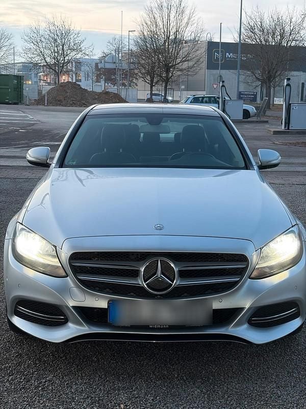 Gebraucht Mercedes C180 116 PS (85 kW) 2015 Silber Limousine