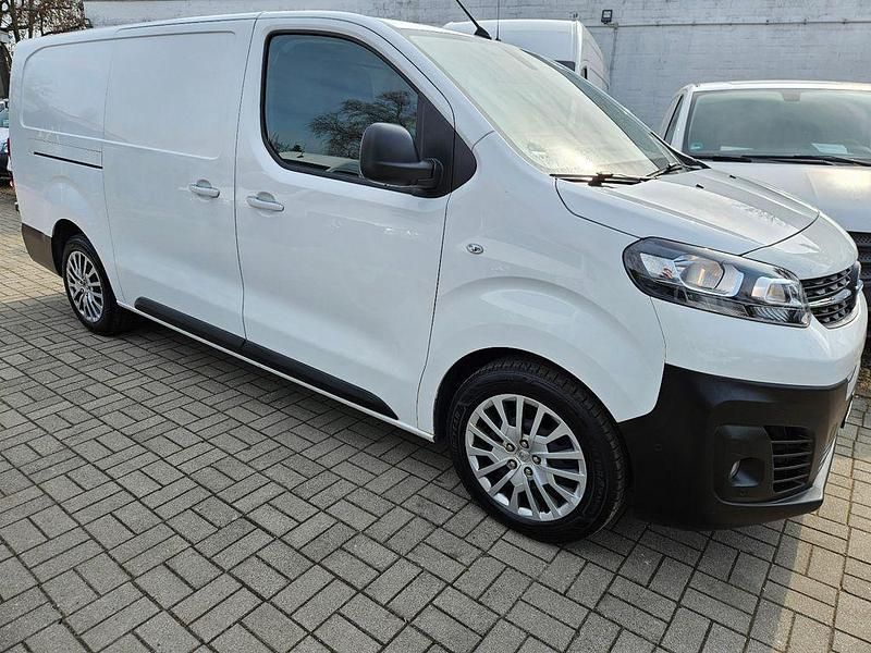 Gebraucht Opel Vivaro 122 PS (89 kW) 2020 Weiß Van / Kleinbus