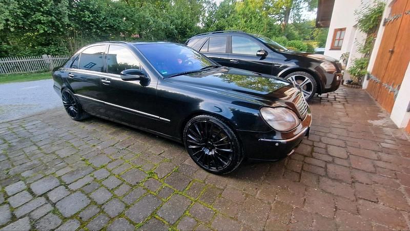 Schwarz Gebraucht 2025 Mercedes S500 Limousine | 7.200 € - Bild 1/4