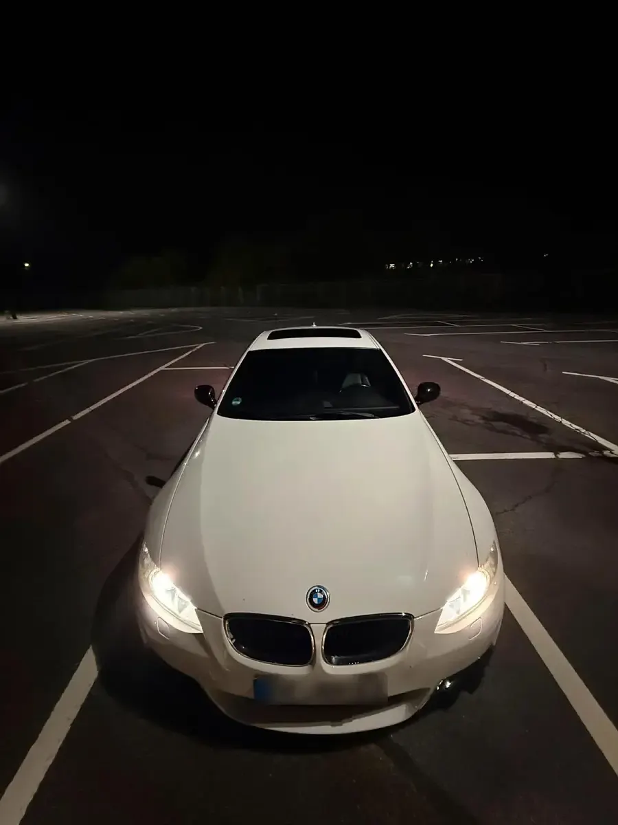 Gebraucht BMW 330 M Sport 245 PS (180 kW) 2009 Weiß Coupé
