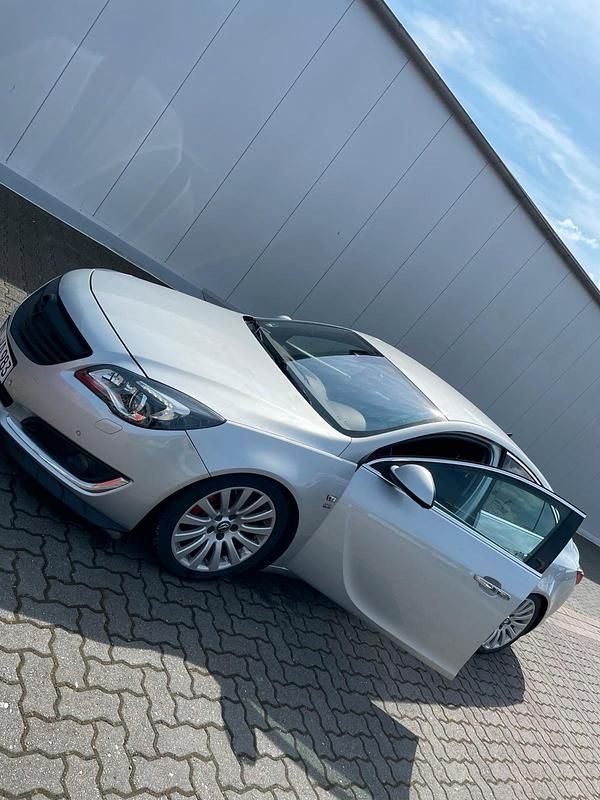 Gebraucht Opel Insignia 195 PS (143 kW) 2014 Limousine