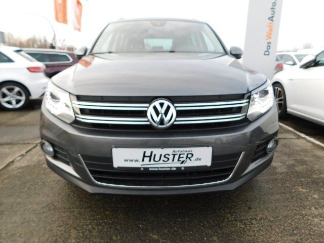 Gebraucht VW Tiguan Sportline 160 PS (117 kW) 2014 Grau metallic SUV