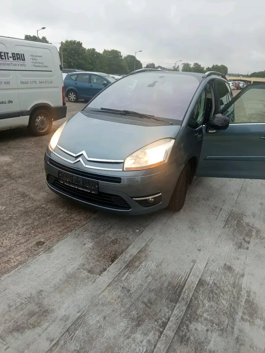 Usado Citroën C3 111 CV (81 kW) 2009 Verde Monovolumen