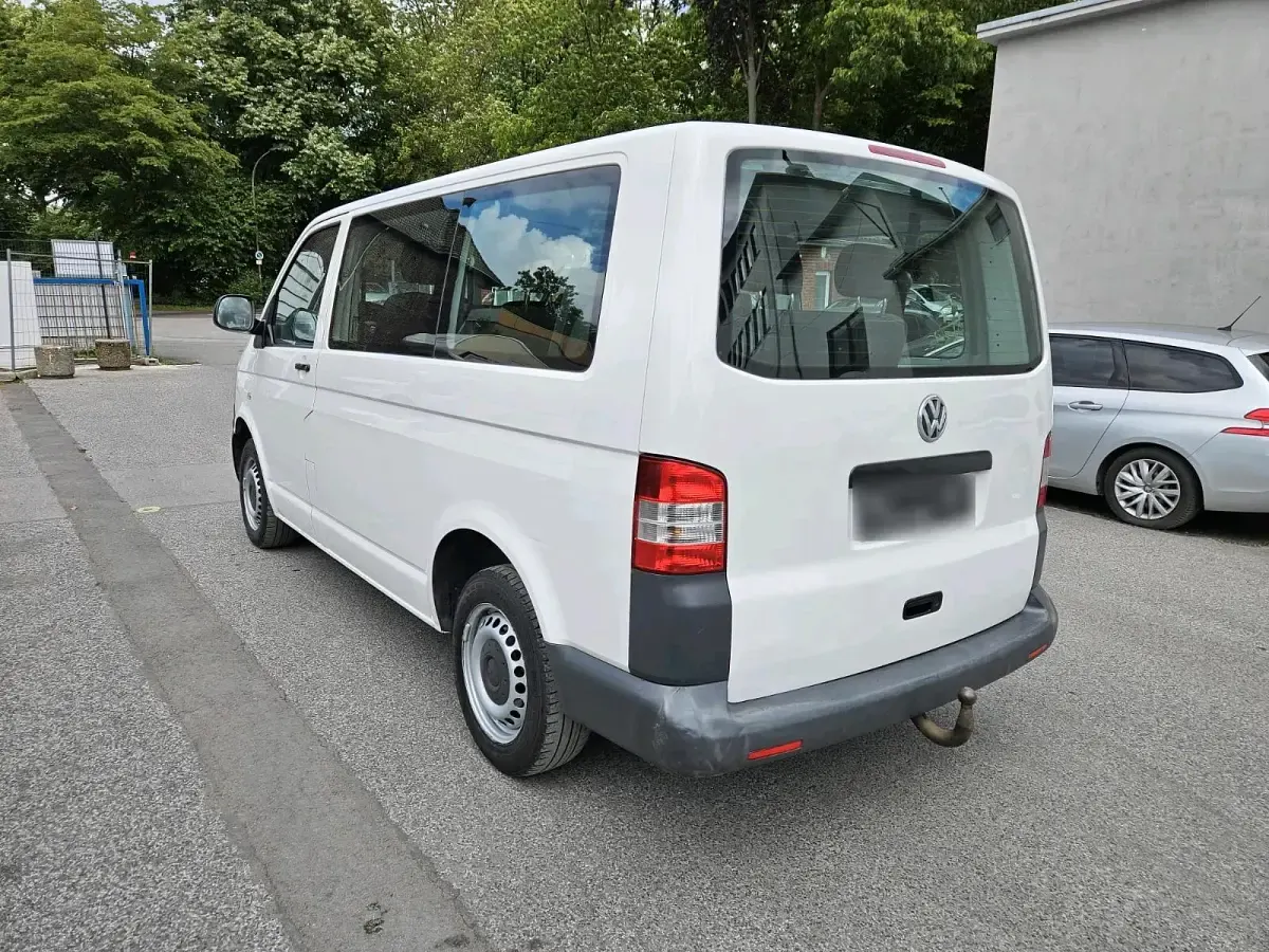 Gebraucht VW Caravelle 102 PS (75 kW) 2011 Weiß Van