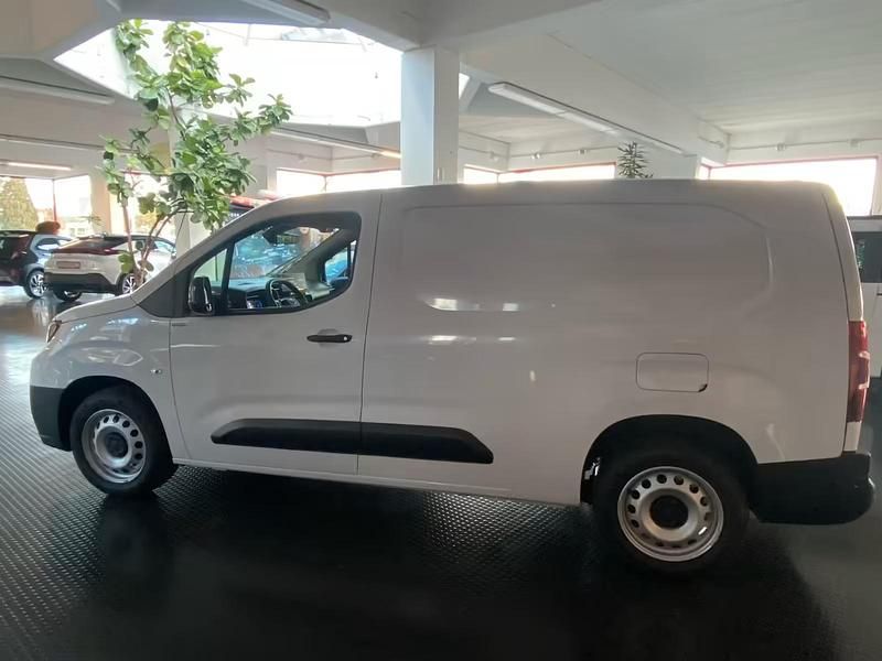 Neu Toyota Proace 131 PS (96 kW) 2026 Weiß Van / Kleinbus