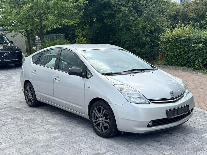 Silber Gebraucht 2006 Toyota Prius Sol Kleinwagen | 3.750 € (Fairer Preis) - Bild 1/4