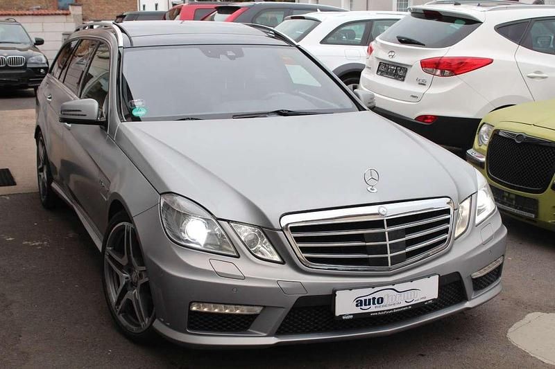 Gebraucht Mercedes E63 AMG AMG 557 PS (409 kW) 2011 Designo magno (metallic) Kombi