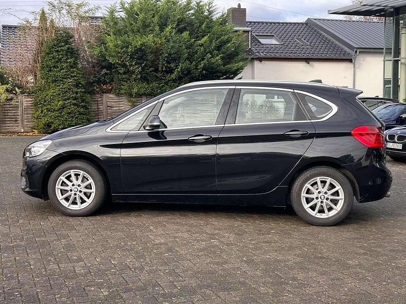 Gebraucht BMW 218 Advantage 136 PS (100 kW) 2018 Black sapphire metallic Van / Kleinbus