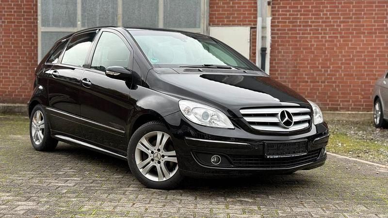 Schwarz Gebraucht 2006 Mercedes B200 Van / Kleinbus | 6.499 € (Etwas zu teuer) - Bild 1/4