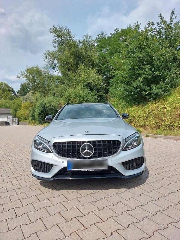 Silber Gebraucht 2017 Mercedes C400 AMG line Kombi | 26.666 € (Fairer Preis) - Bild 1/4