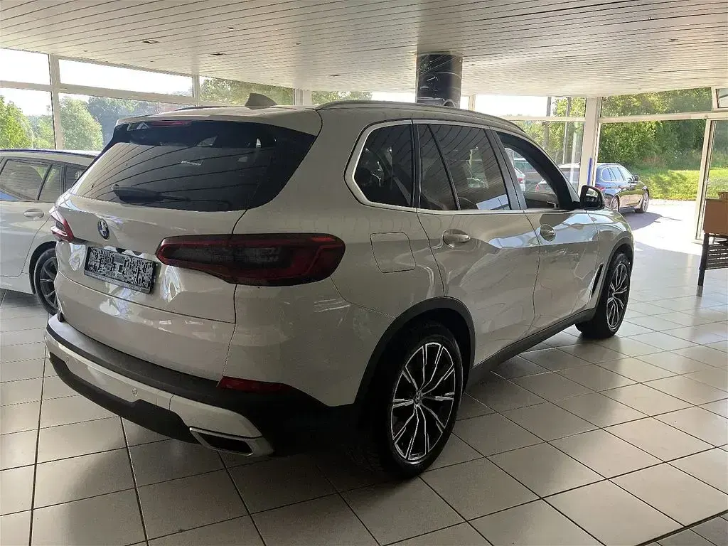 Gebraucht BMW X5 Sport Line 265 PS (194 kW) 2019 Weiß SUV