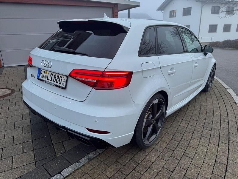 Gebraucht Audi RS3 Sport 449 PS (330 kW) 2018 Weiß Limousine