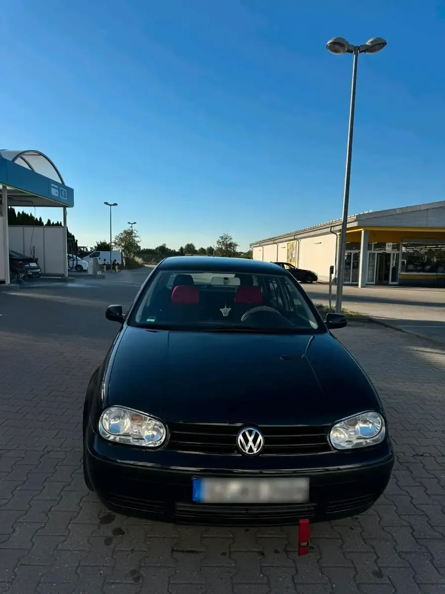 Gebraucht VW Golf IV 75 PS (55 kW) 2000 Schwarz Kleinwagen
