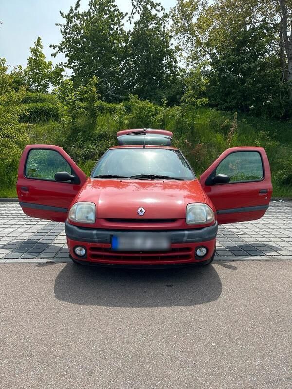 Rot Gebraucht 2000 Renault Clio II Kleinwagen | 1.200 € - Bild 1/4