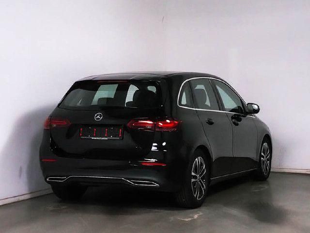 Gebraucht 2024 Mercedes B200 Van / Kleinbus | 32.690 € (Fairer Preis) - Bild 1/4