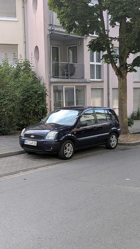 Blau Gebraucht 2003 Ford Fusion Van / Kleinbus | 1.600 € - Bild 1/4