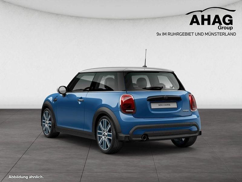 Gebraucht Mini Cooper 136 PS (100 kW) 2022 Blau Kleinwagen