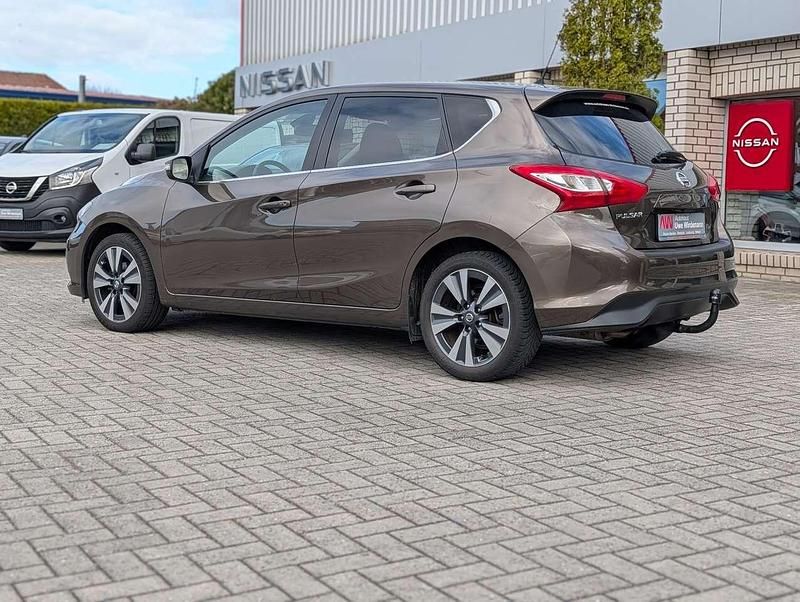 Gebraucht Nissan Pulsar N-Connecta 116 PS (85 kW) 2018 Bronze metallic Kleinwagen