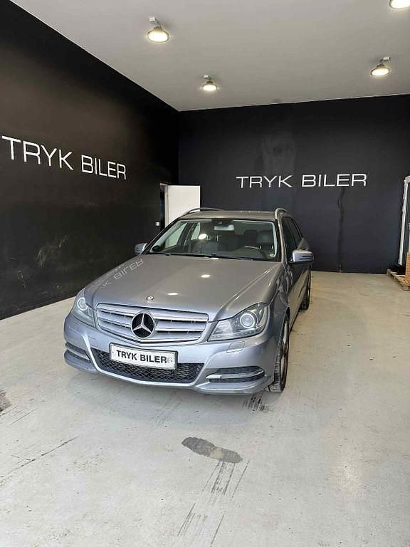 Silber Gebraucht 2014 Mercedes C200 Limousine | 4.800 € (Guter Preis) - Bild 1/4