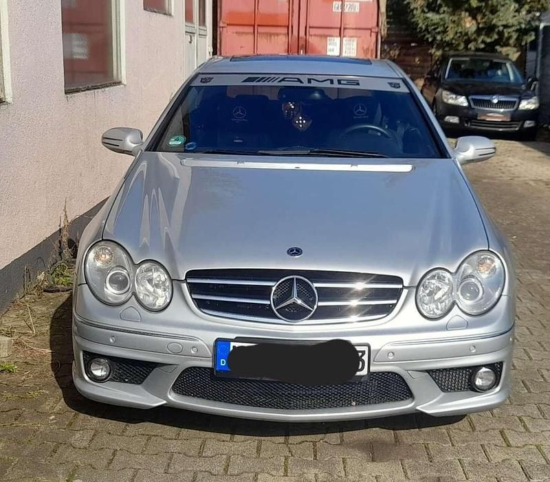 Silber Gebraucht 2008 Mercedes CLK63 AMG AMG Coupé | 38.500 € (Teuer) - Bild 1/4