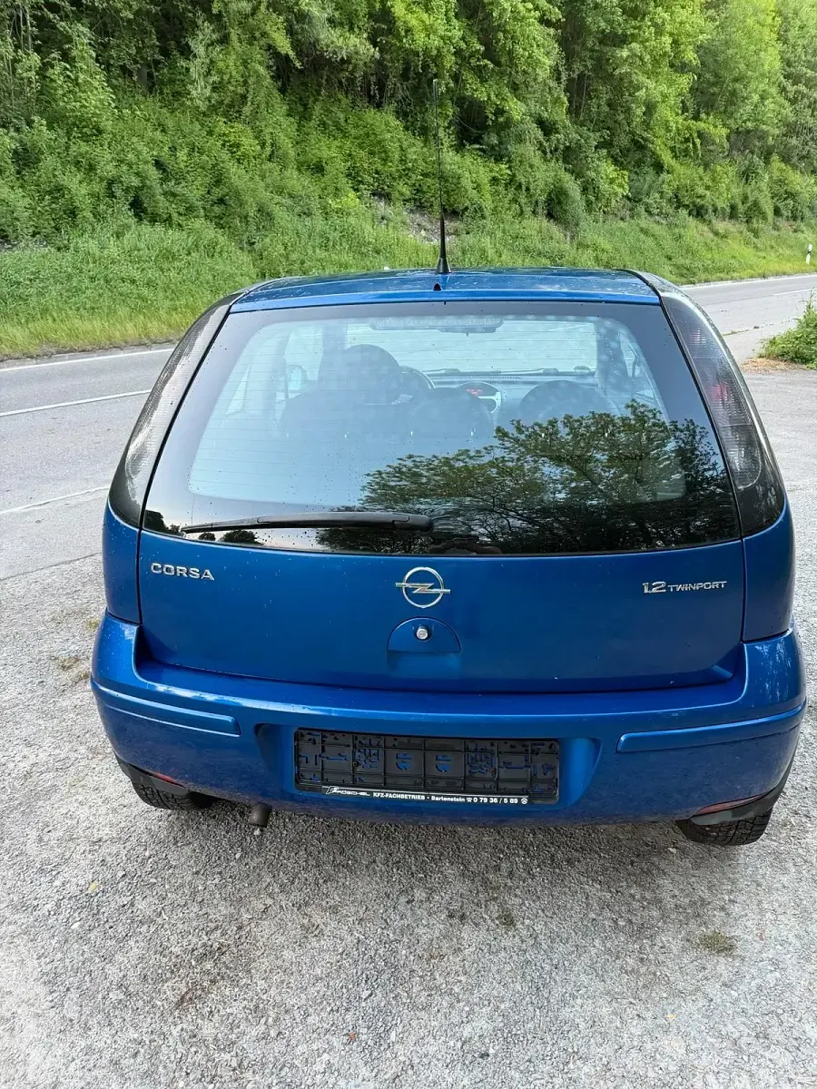 Gebraucht Opel Corsa 80 PS (58 kW) 2005 Violet Kleinwagen