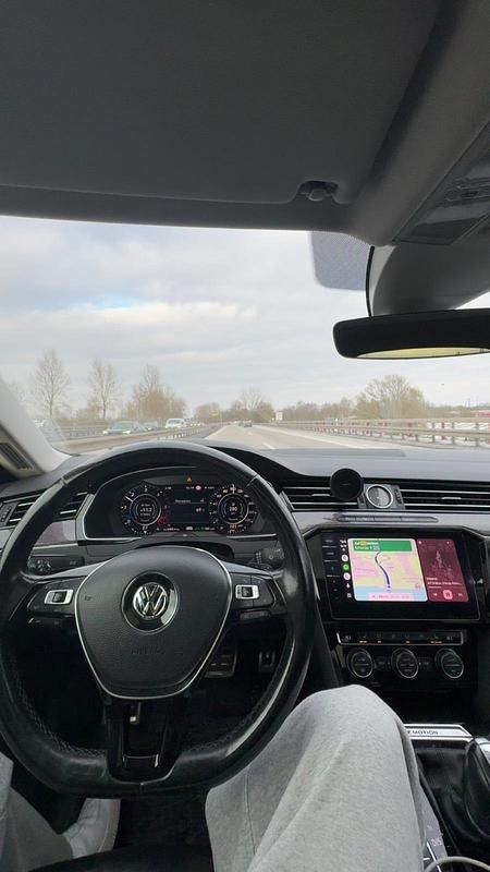 Gebraucht VW Arteon 239 PS (175 kW) 2018 Weiß Kleinwagen