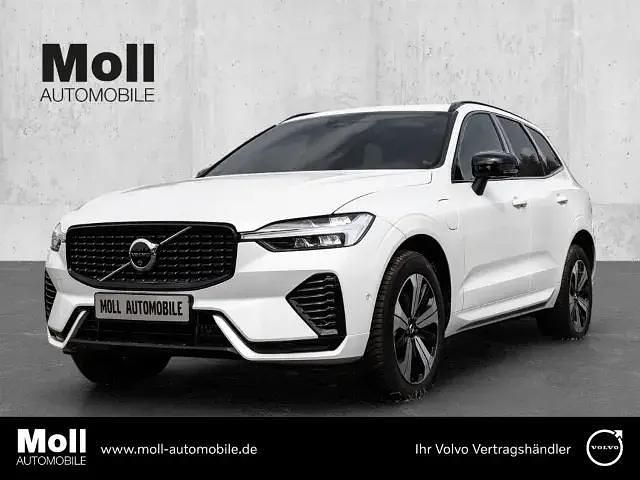 Weiß Gebraucht 2023 Volvo XC60 Plus SUV | 51.890 € (Fairer Preis) - Bild 1/4
