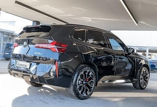 Gebraucht BMW X3 M Sport 208 PS (152 kW) 2025 Black sapphire metallic SUV
