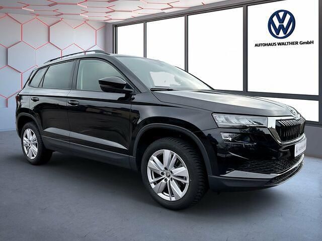 Gebraucht Skoda Karoq Selection 150 PS (110 kW) 2024 Schwarzmagic perleffekt SUV