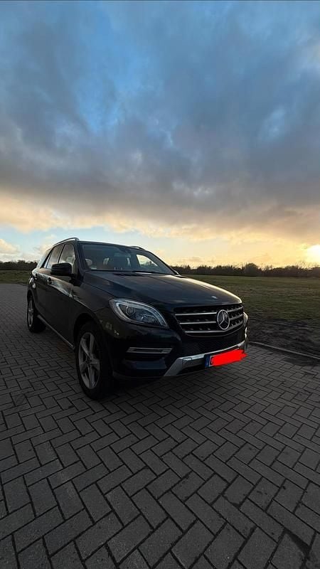 Gebraucht Mercedes ML250 204 PS (150 kW) 2013 Schwarz SUV