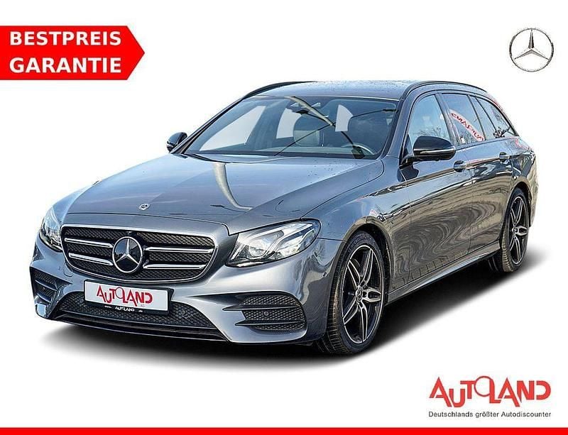 Grau Gebraucht 2017 Mercedes E200 AMG line Limousine | 30.490 € (Fairer Preis) - Bild 1/4