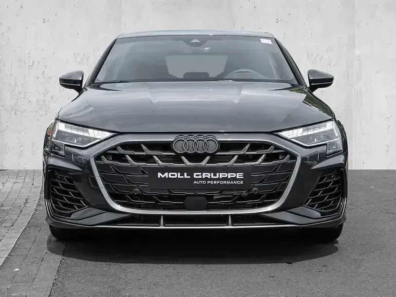 Gebraucht Audi S3 Ambiente 333 PS (244 kW) 2025 Daytonagrau perleffekt Limousine