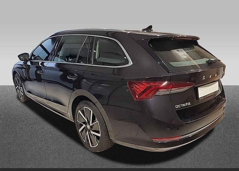 Gebraucht Skoda Octavia First Edition 150 PS (110 kW) 2020 Schwarz Kombi