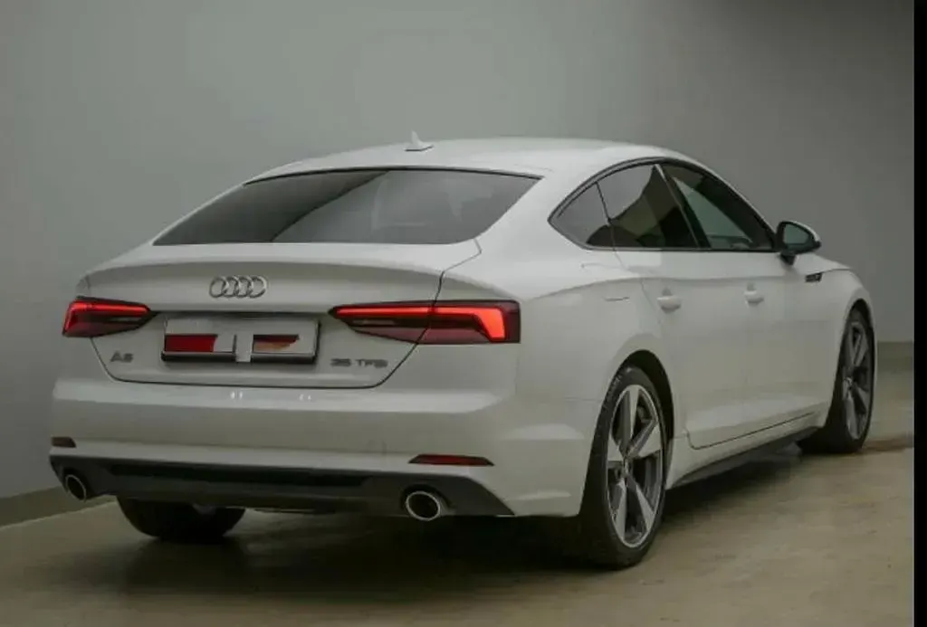 Gebraucht Audi A5 Sportback S-Line 150 PS (110 kW) 2019 Weiß Kleinwagen