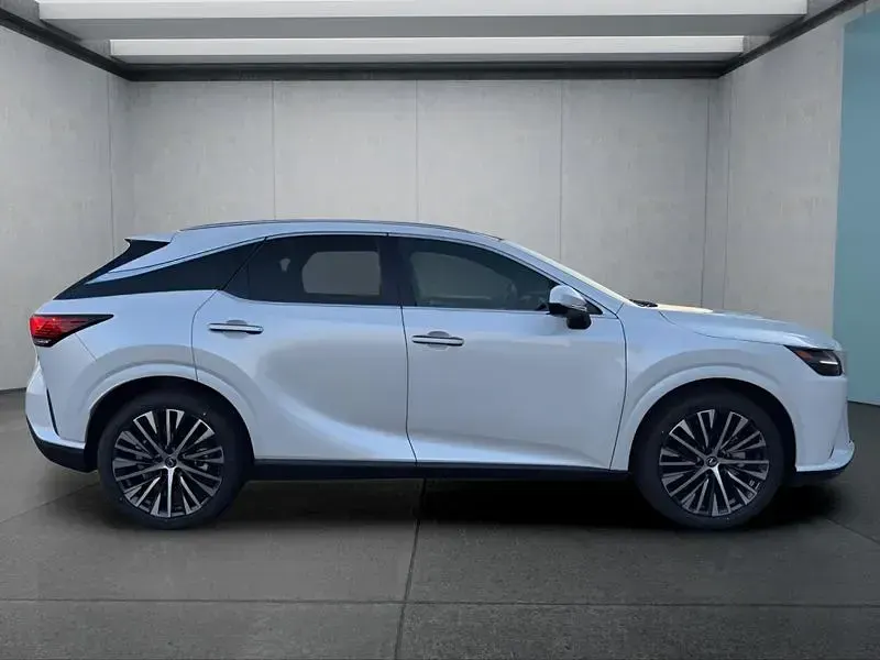 Second-hand Lexus RX350 250 CP (183 kW) 2026 Alb SUV