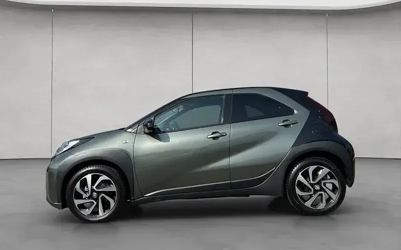 Gebraucht Toyota Aygo X Pulse 72 PS (52 kW) 2023 Grün SUV