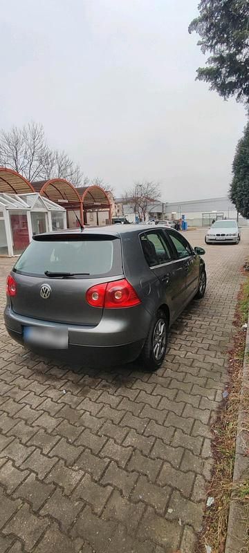 Gebraucht VW Golf V 75 PS (55 kW) 2005 Grau Kleinwagen