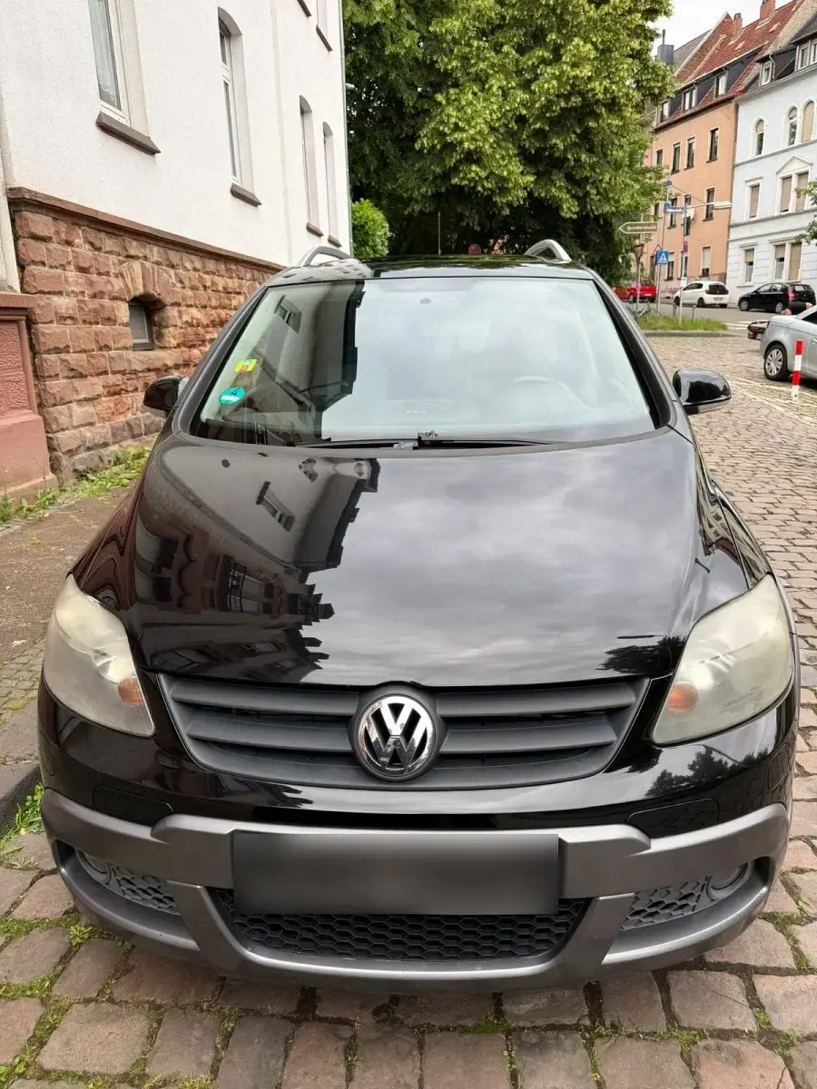 Gebraucht VW Golf Plus Cross 105 PS (77 kW) 2008 Schwarz Van / Kleinbus