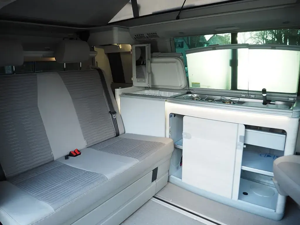Gebraucht VW California Edition 204 PS (150 kW) 2018 Grau Van