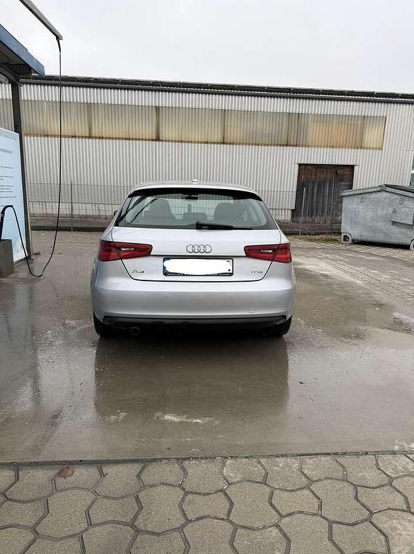 Second-hand Audi A3 Ambition 110 CP (80 kW) 2015 Argintiu Hatchback