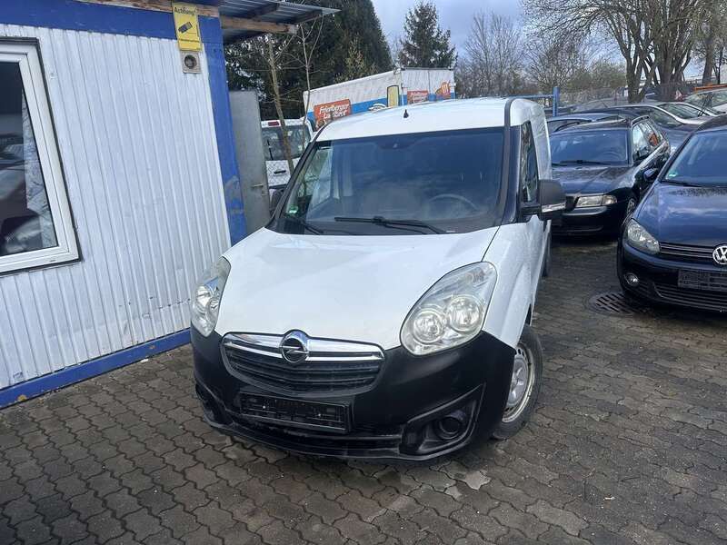 Polarweiss Gebraucht 2012 Opel Combo Van / Kleinbus | 1.690 € - Bild 1/4