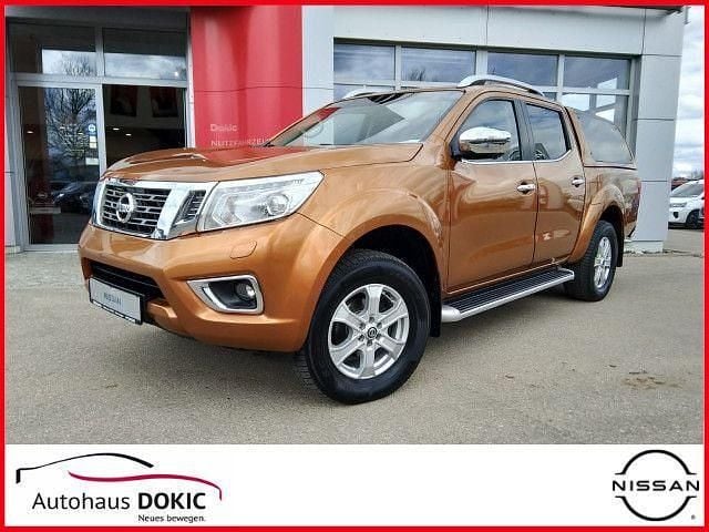 Gebraucht Nissan Navara Tekna 190 PS (139 kW) 2016 Gelb Pickup