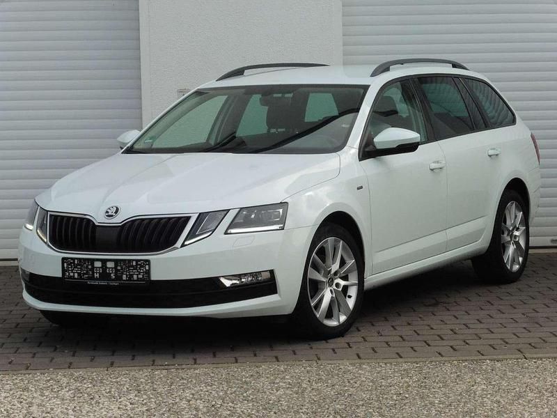 Weiß Gebraucht 2018 Skoda Octavia Drive Kombi | 12.590 € (Fairer Preis) - Bild 1/4