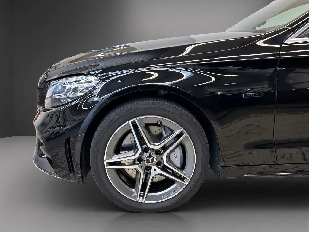 Gebraucht Mercedes C300 AMG 211 PS (155 kW) 2021 Schwarz Limousine