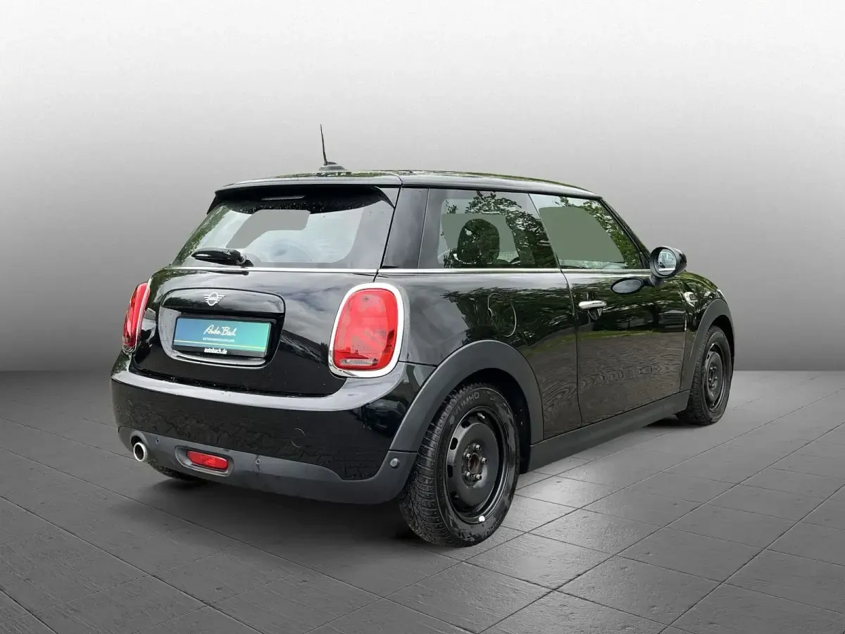 Usado Mini Cooper 136 HP (100 kW) 2019 Preto Citadino