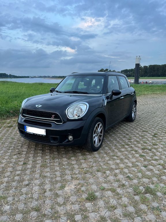 Schwarz Gebraucht 2016 Mini Cooper SD Countryman SUV | 10.900 € (Fairer Preis) - Bild 1/4